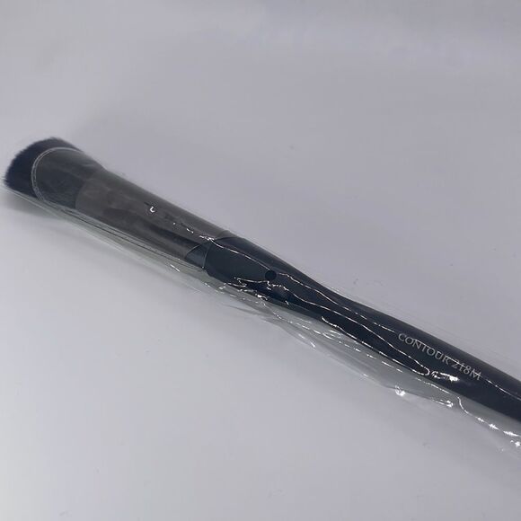 NWT FARAH Midnight Collection Contour Brush - 218M - Picture 4 of 4